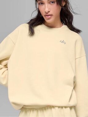 ALO Yoga Pale Yellow Crewneck Sweatshirt